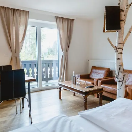 ベッド・アンド・ブレックファスト Franzl - Bett & Brot